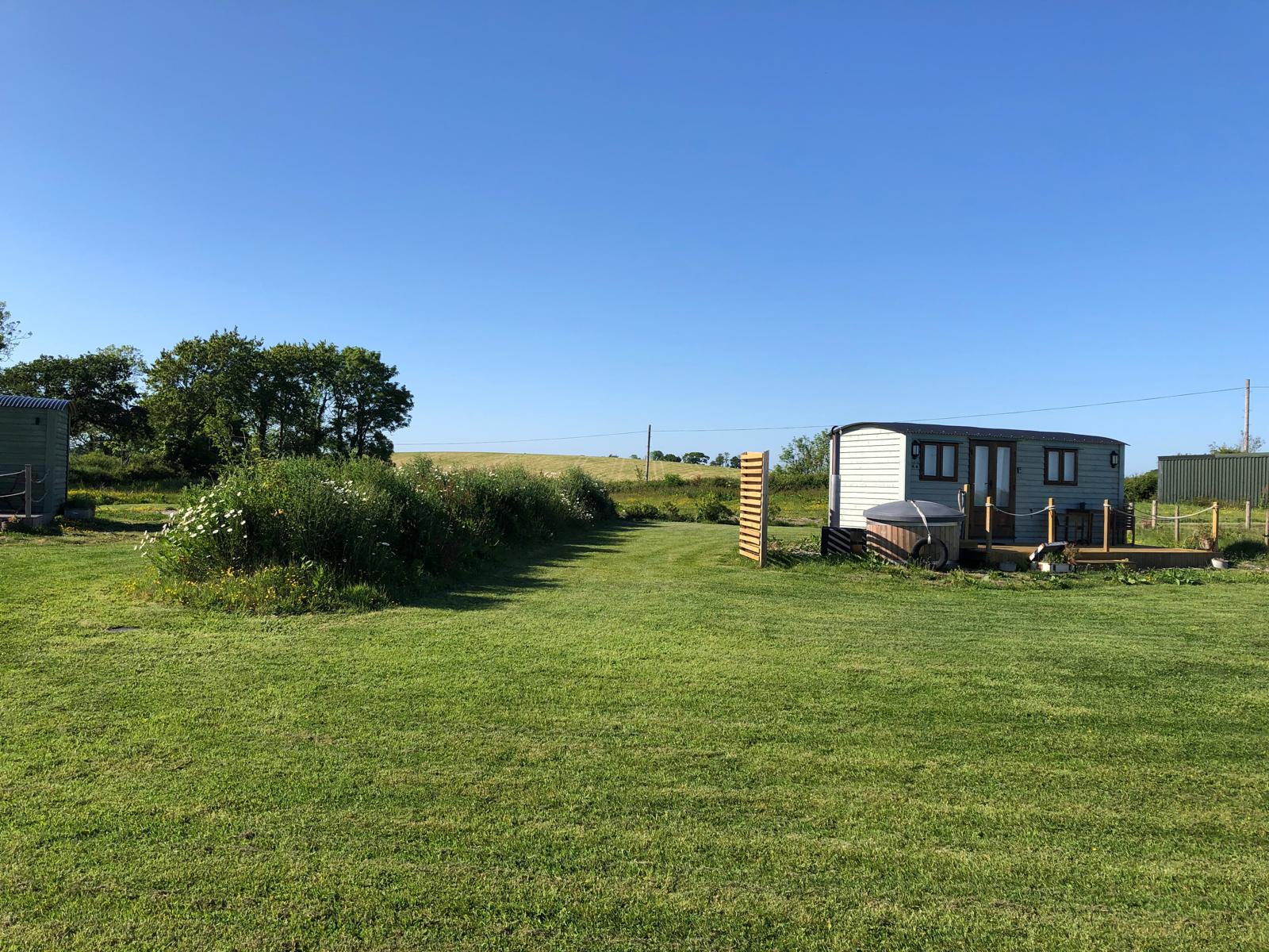 Moor View Retreat (Views): rolling farmland